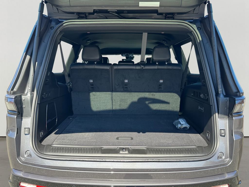New 2026 Jeep Grand Wagoneer L Limited w/ Convenience Group I image 14