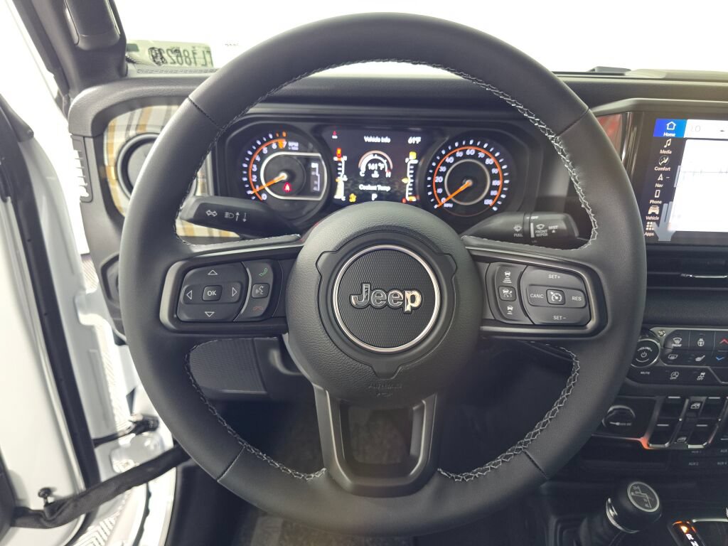 New 2026 Jeep Gladiator Sport AWD/4WD image 23