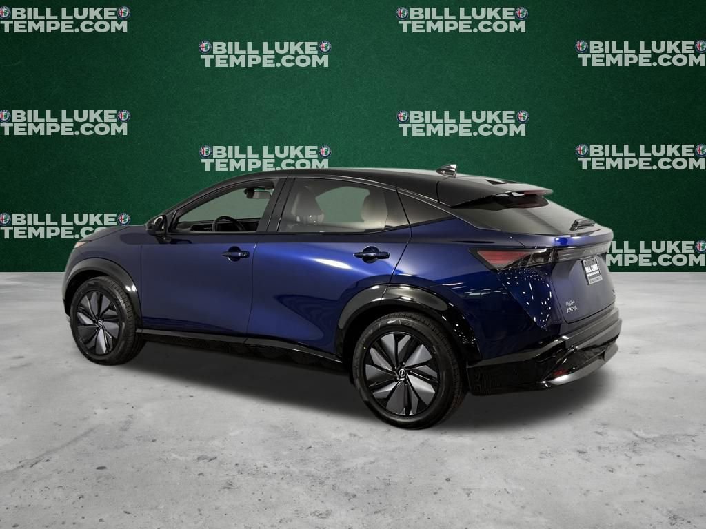 Used 2023 Nissan Ariya AWD image 7
