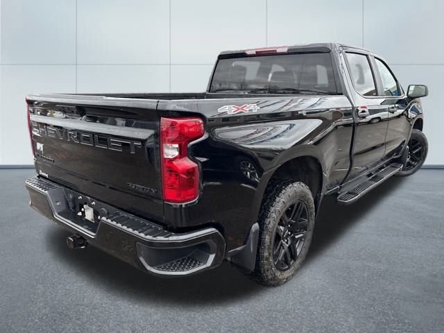 Used 2023 Chevrolet Silverado 1500 Custom image 4