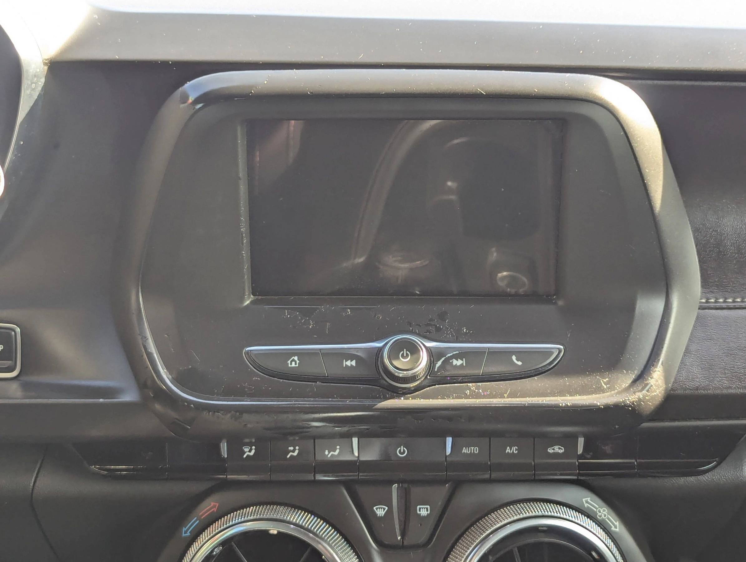 Used 2019 Chevrolet Camaro LS RWD image 12