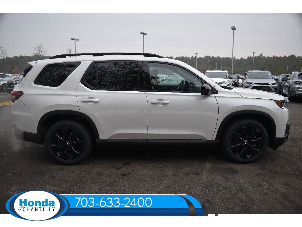 New 2026 Honda Pilot Black Edition image 8