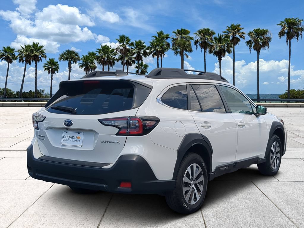 Used 2025 Subaru Outback Premium AWD/4WD image 4