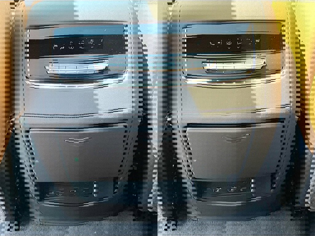 New 2025 Cadillac Escalade ESV Premium Luxury w/ Touring Package image 28