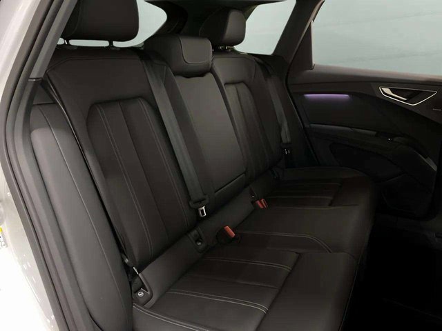 Used 2024 Audi Q4 e-tron Prestige image 82