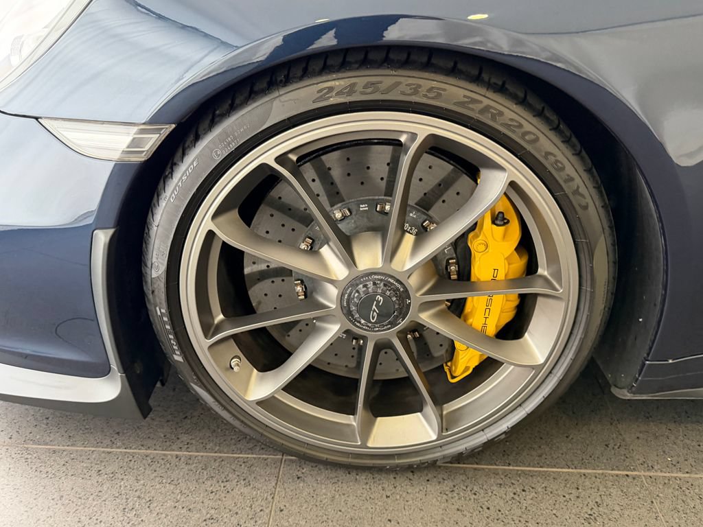 Certified 2015 Porsche 911 GT3 RWD image 10