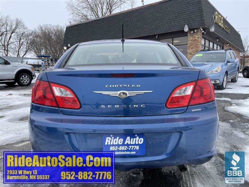 Used 2009 Chrysler Sebring Touring w/ Electronics Convenience Group image 6