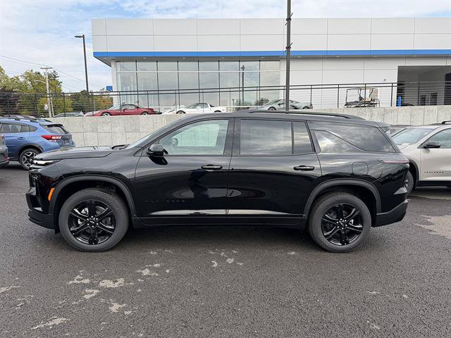 New 2027 Chevrolet Traverse LT w/ Midnight/Sport Edition AWD/4WD image 2