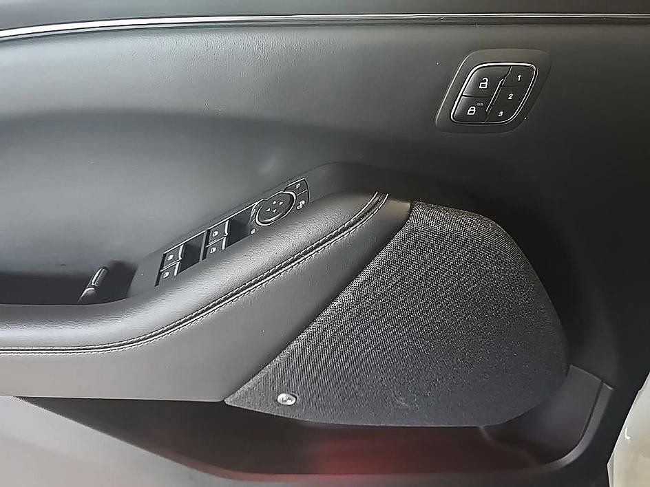 Used 2021 Ford Mustang Mach-E Premium image 13