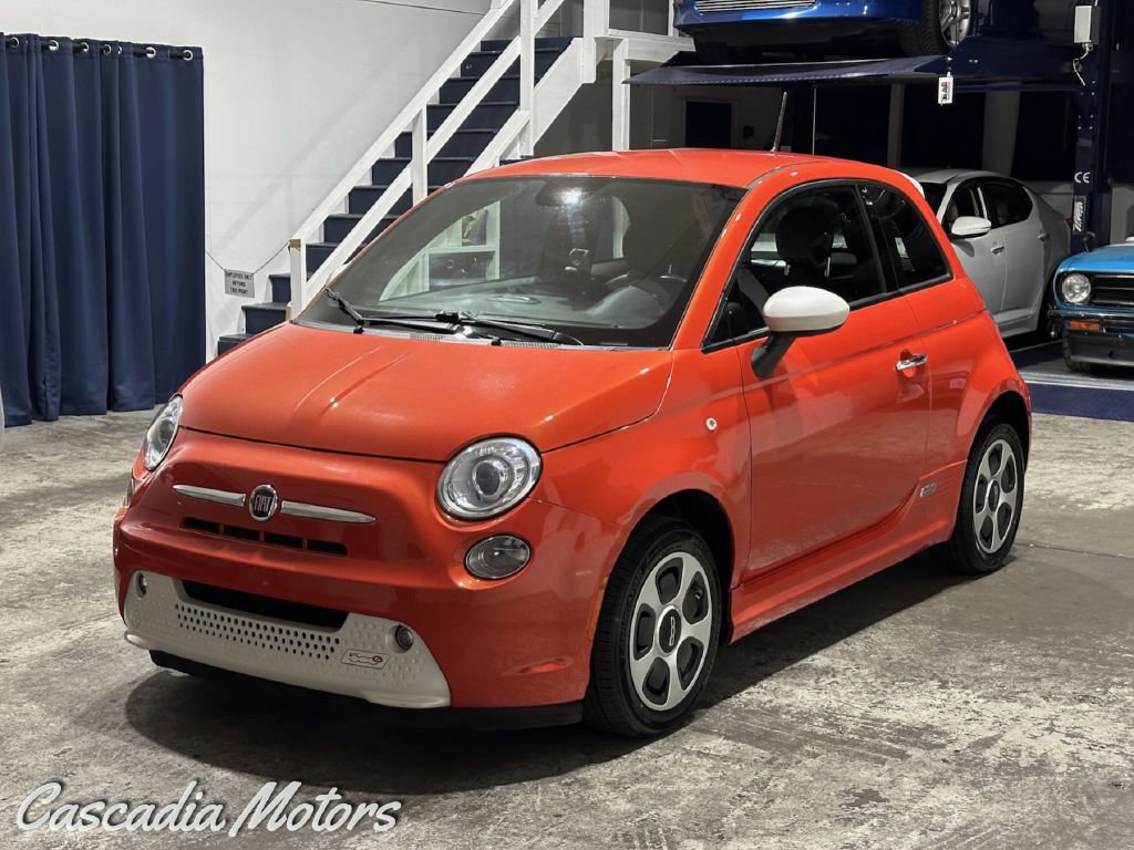 Used 2015 FIAT 500 e FWD image 4