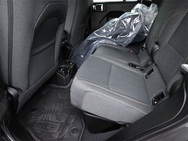 New 2025 Jeep Gladiator Sport image 39