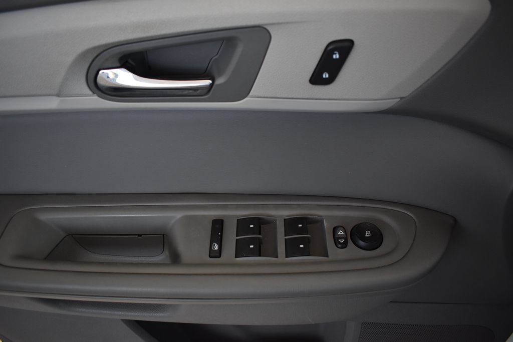 Used 2017 Chevrolet Traverse LS FWD image 19