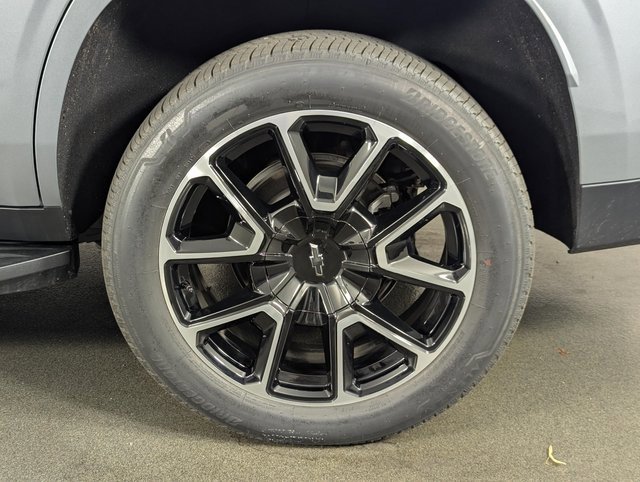 Used 2025 Chevrolet Tahoe RST image 10