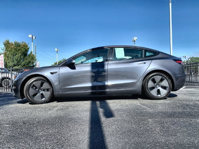 Used 2023 Tesla Model 3 Standard Range RWD image 5