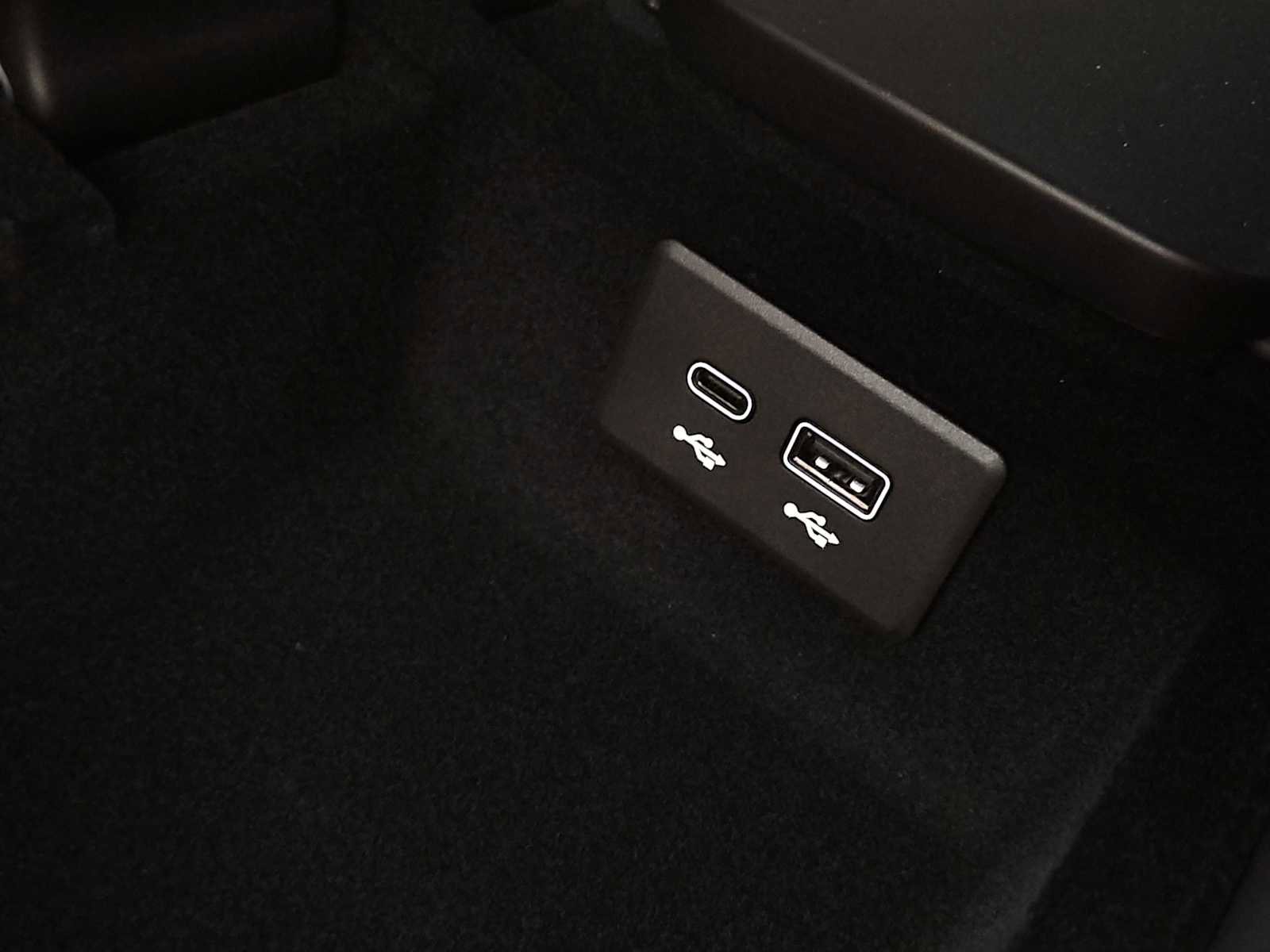 New 2026 Chevrolet Corvette Z06 w/ Battery Protection Package image 18