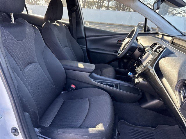 Used 2022 Toyota Prius LE image 29