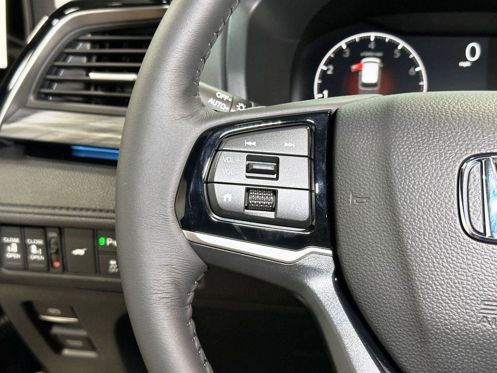 New 2026 Honda Odyssey Elite image 16