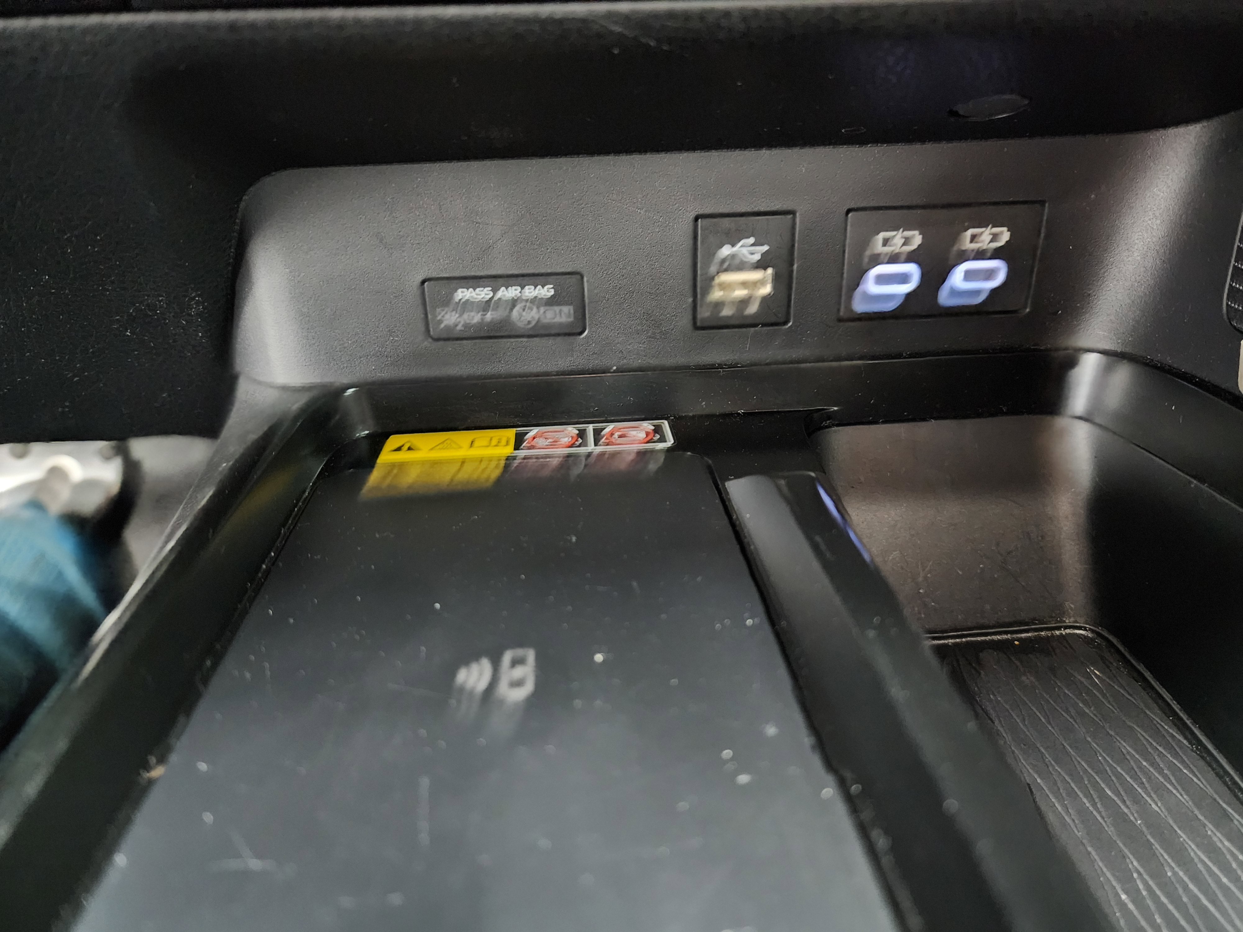 Used 2025 Toyota Camry SE image 45