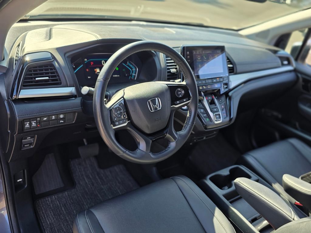 Used 2024 Honda Odyssey Touring image 25