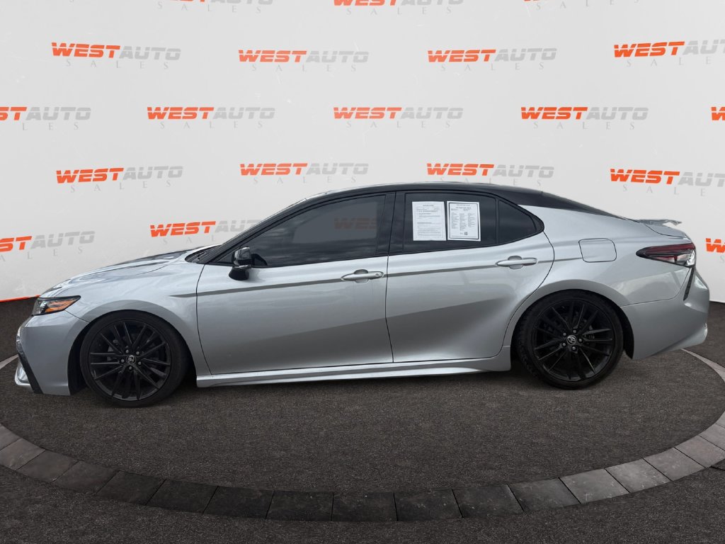 Used 2022 Toyota Camry XSE w/ Navigation Package FWD image 2