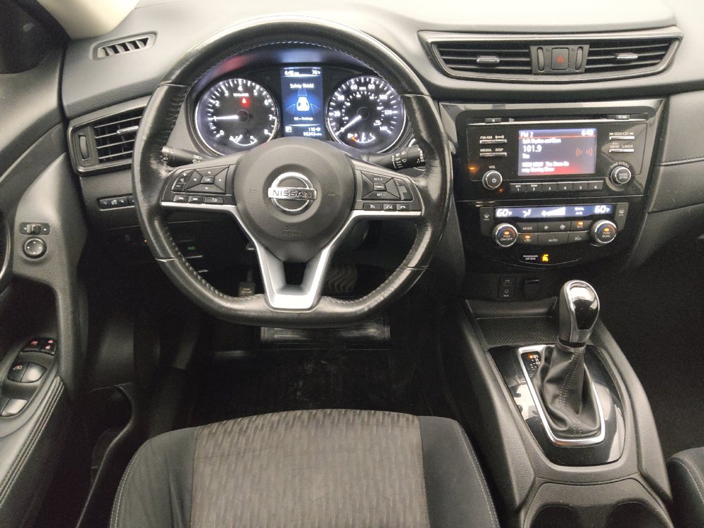 Used 2017 Nissan Rogue SV AWD/4WD image 22