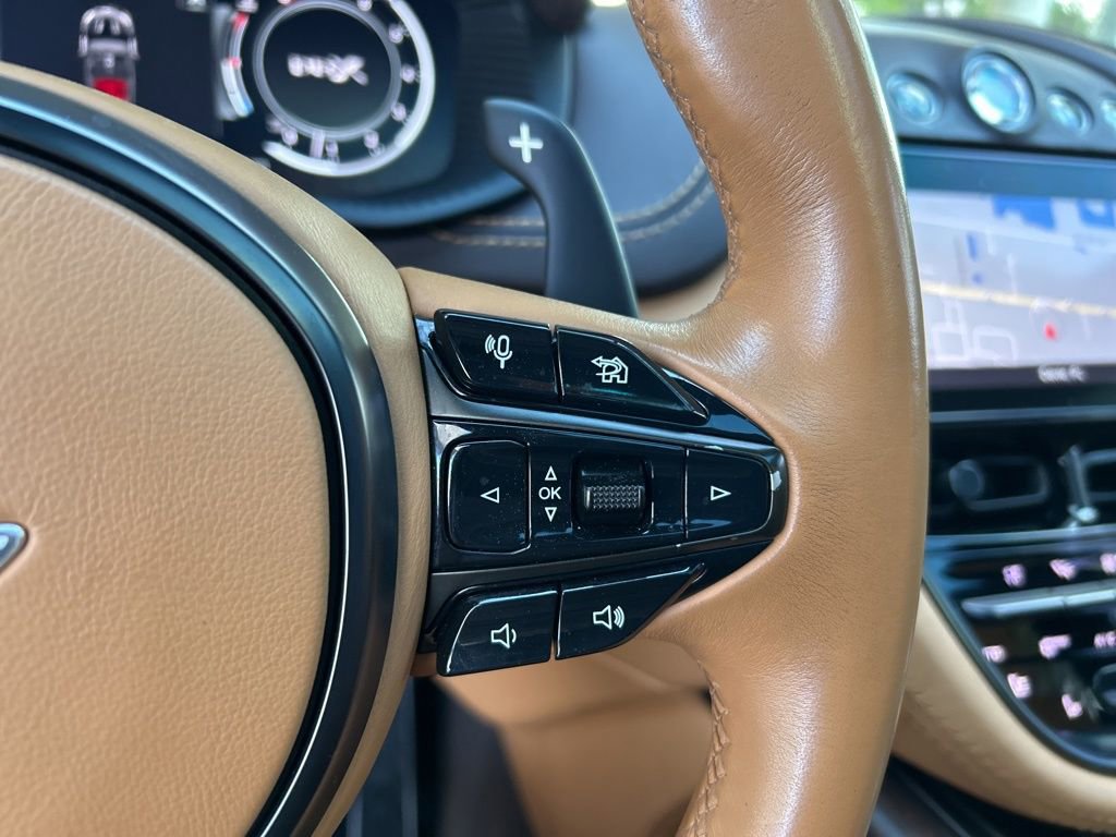 Used 2021 Aston Martin DBX image 58