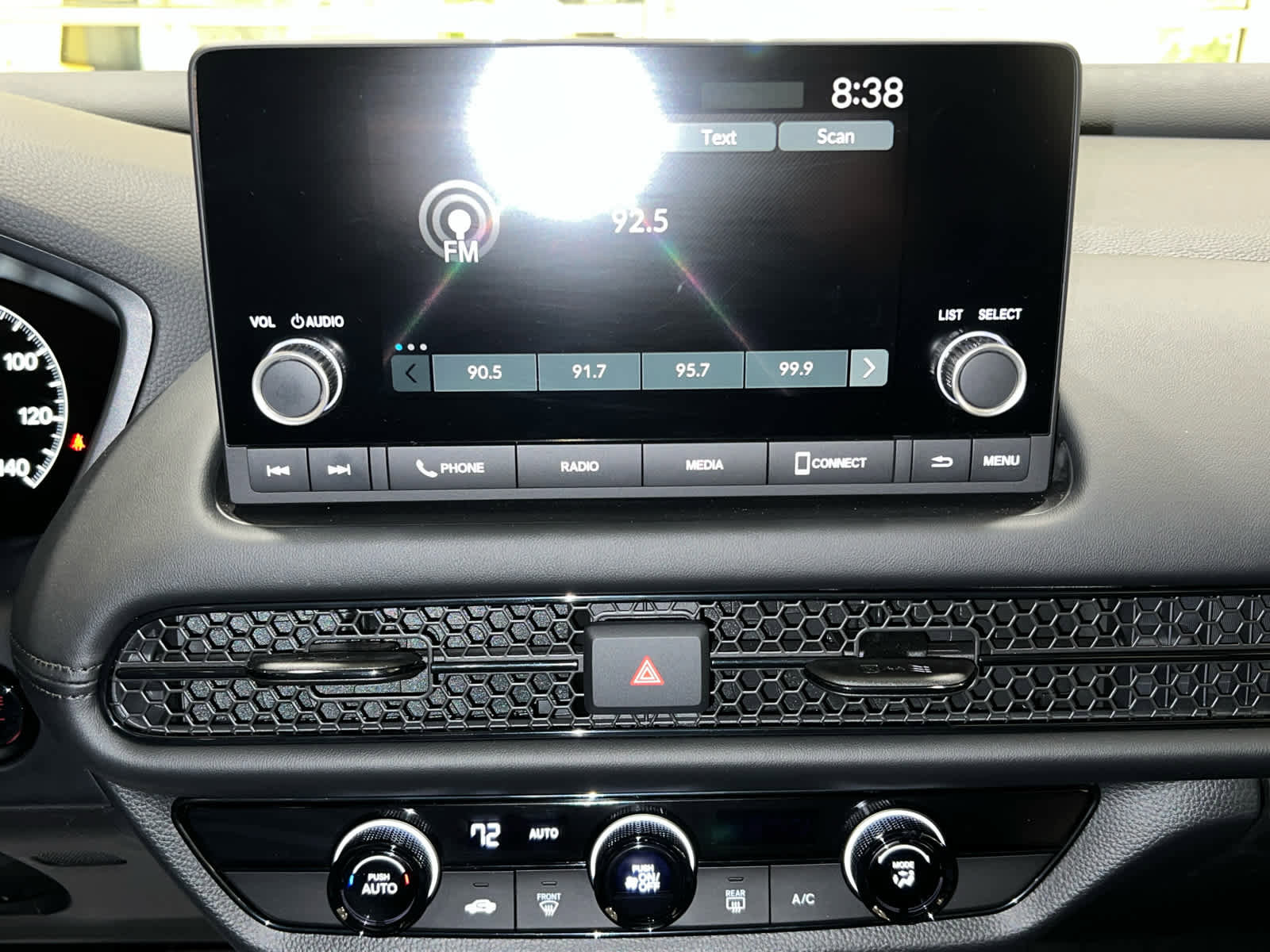 Certified 2023 Honda HR-V LX image 27