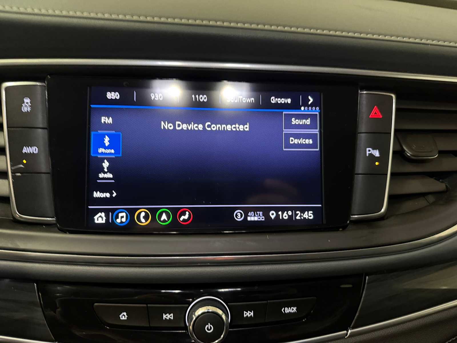 Used 2020 Buick Enclave Essence w/ Sound and Sites Package image 32