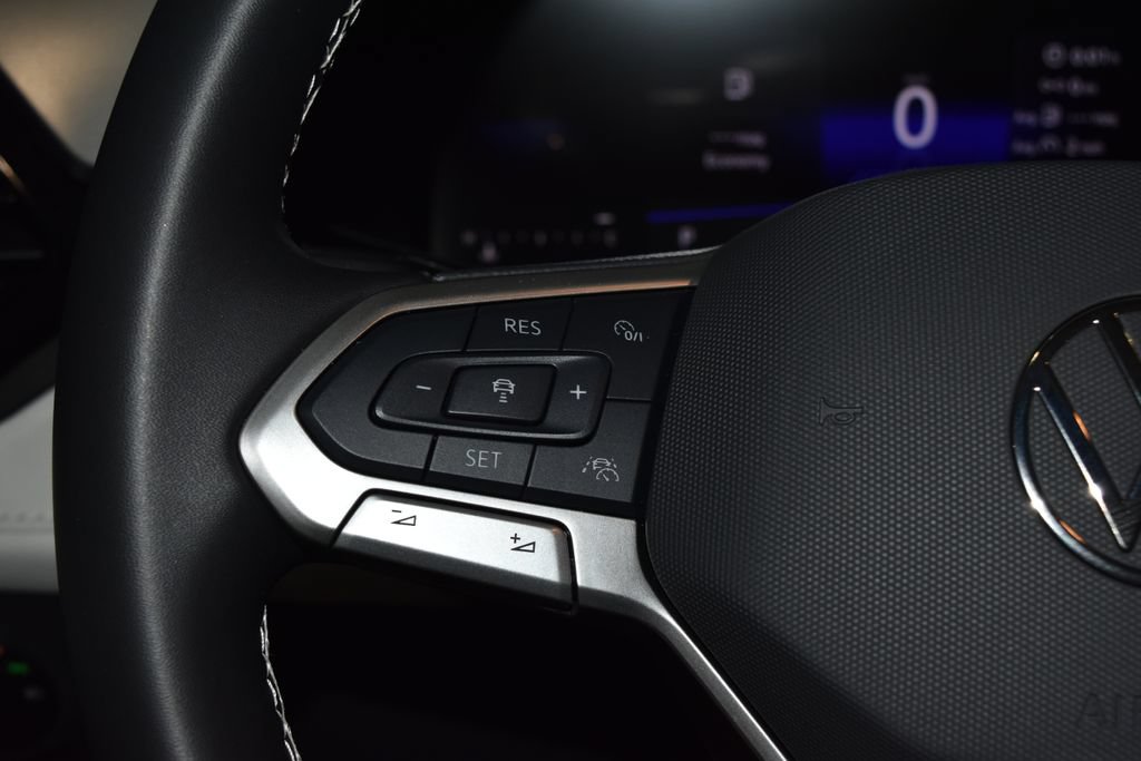 Certified 2025 Volkswagen Taos S AWD/4WD image 7