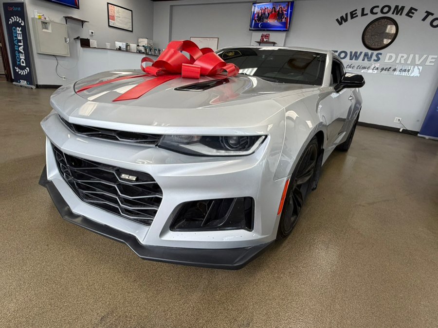 Used 2018 Chevrolet Camaro SS image 7