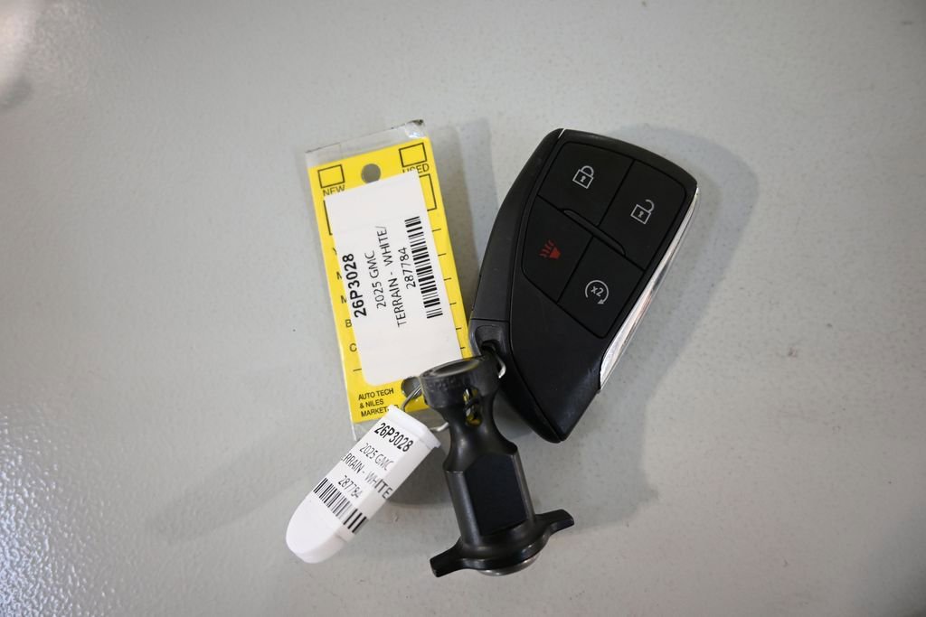 Used 2025 GMC Terrain Elevation AWD/4WD image 23