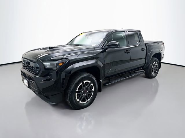 Used 2025 Toyota Tacoma TRD Sport image 3