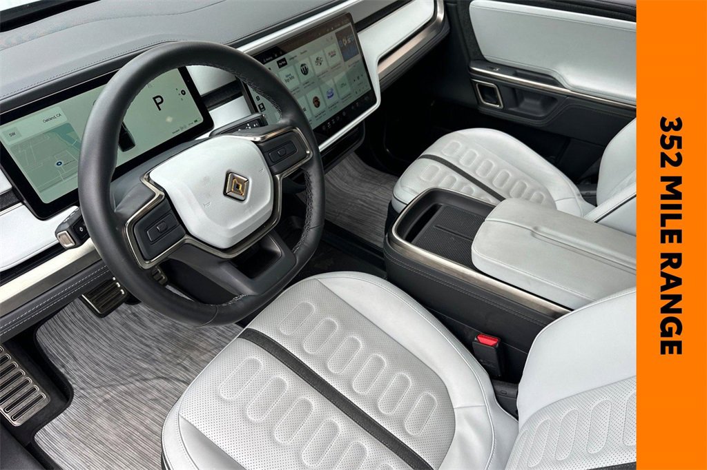 Used 2024 Rivian R1T Adventure image 10