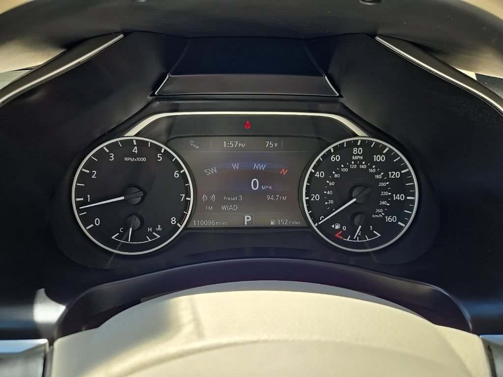 Used 2018 Nissan Murano SL w/ Moonroof Package AWD/4WD image 16