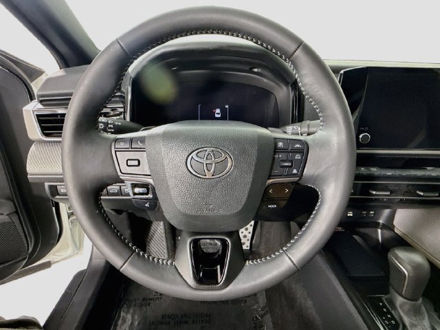 Certified 2025 Toyota Camry SE FWD image 13