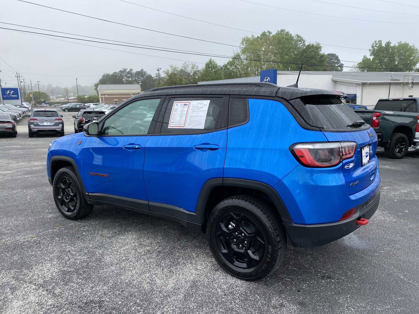 Used 2024 Jeep Compass Trailhawk AWD/4WD image 7