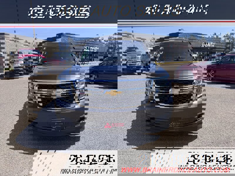 Used 2017 Chevrolet Suburban LT w/ Max Trailering Package AWD/4WD image 7