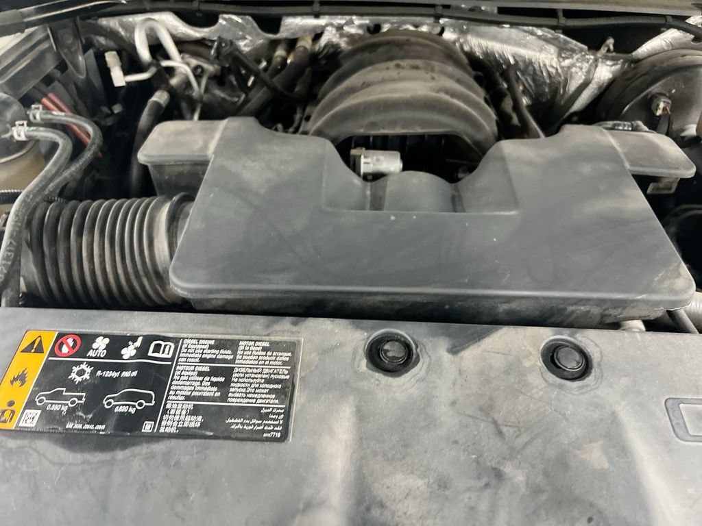 Used 2017 Chevrolet Suburban Premier AWD/4WD image 25