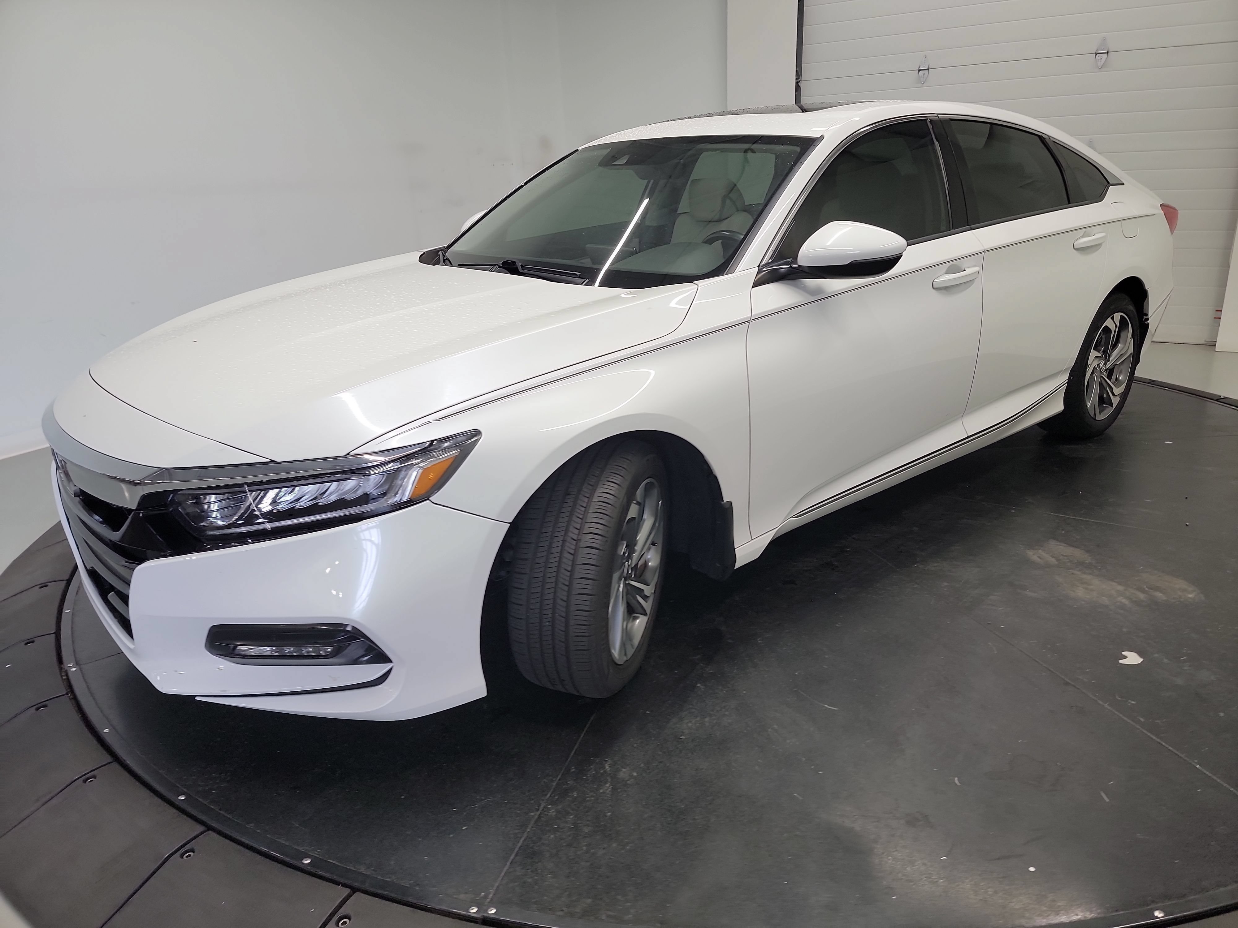 Used 2020 Honda Accord EX-L image 3