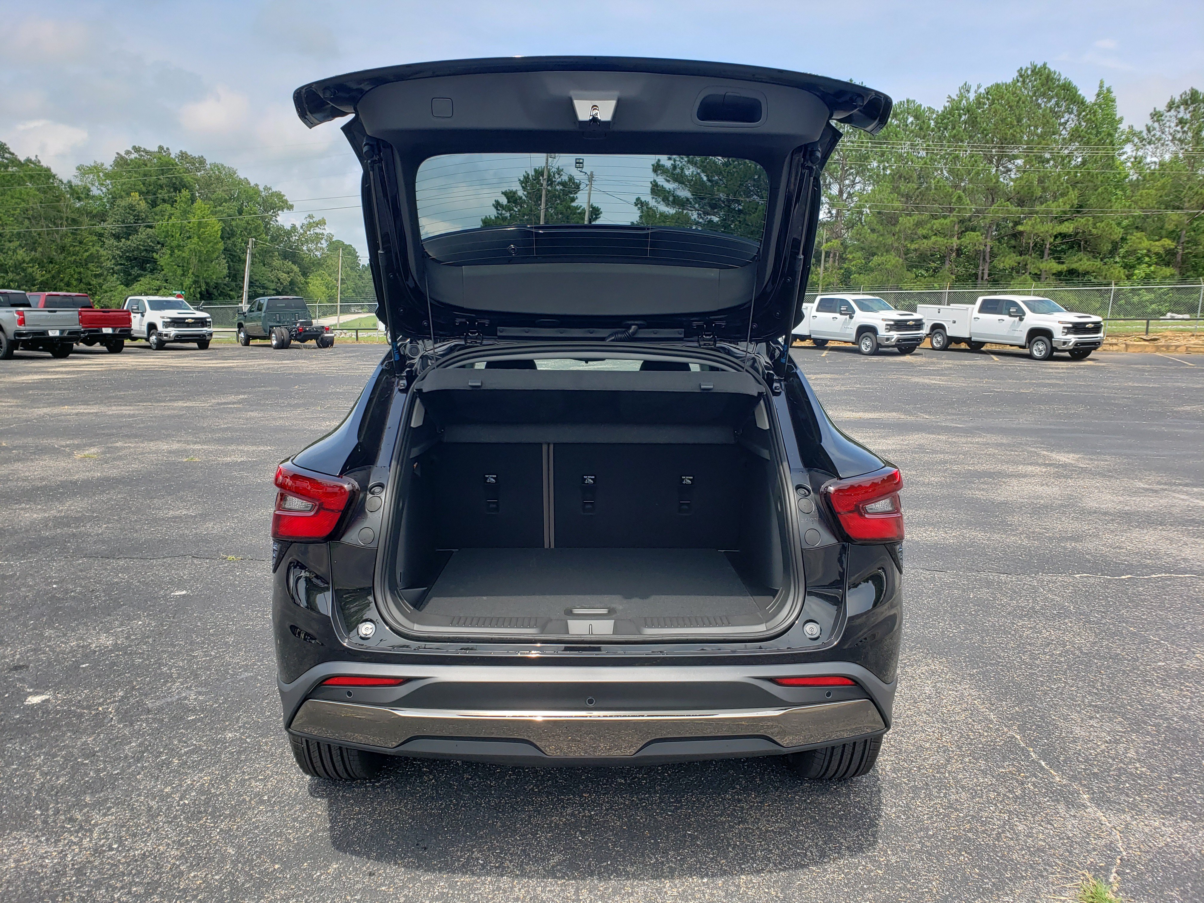 New 2026 Chevrolet Trax ACTIV w/ Driver Confidence Package FWD image 9