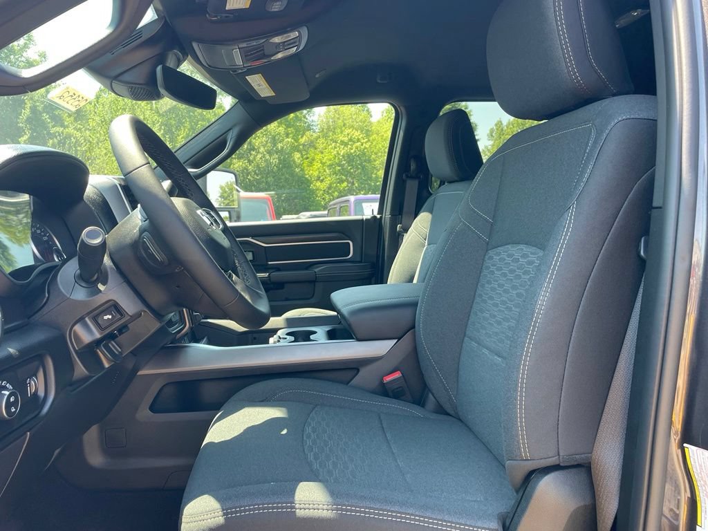 New 2026 RAM 2500 Big Horn AWD/4WD image 2