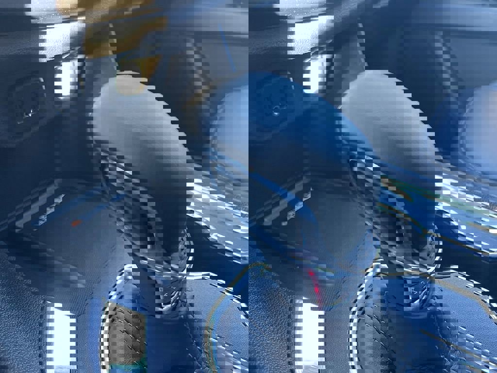 Used 2023 Chevrolet Traverse LT image 30