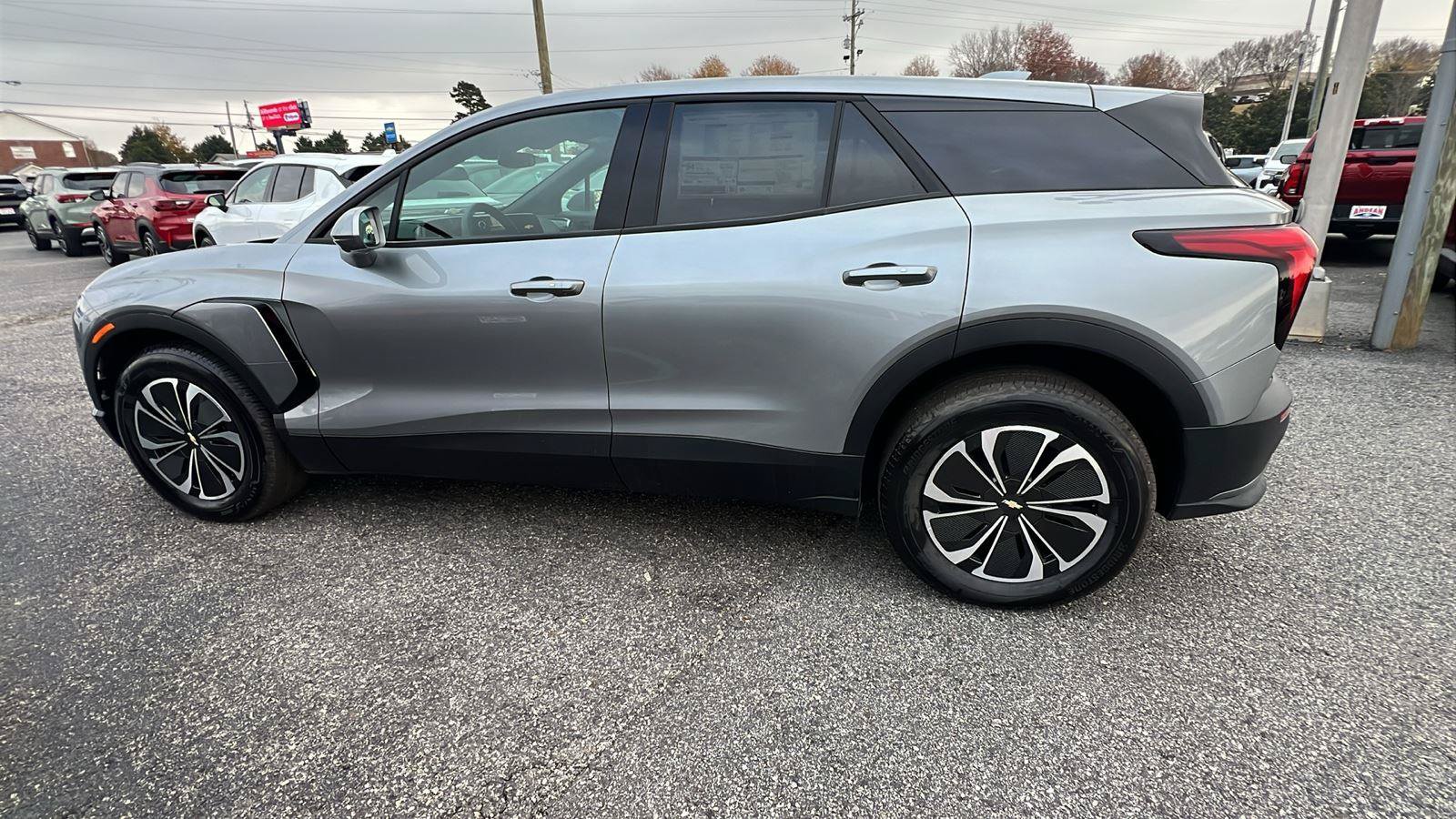 New 2026 Chevrolet Blazer EV LT AWD/4WD image 8