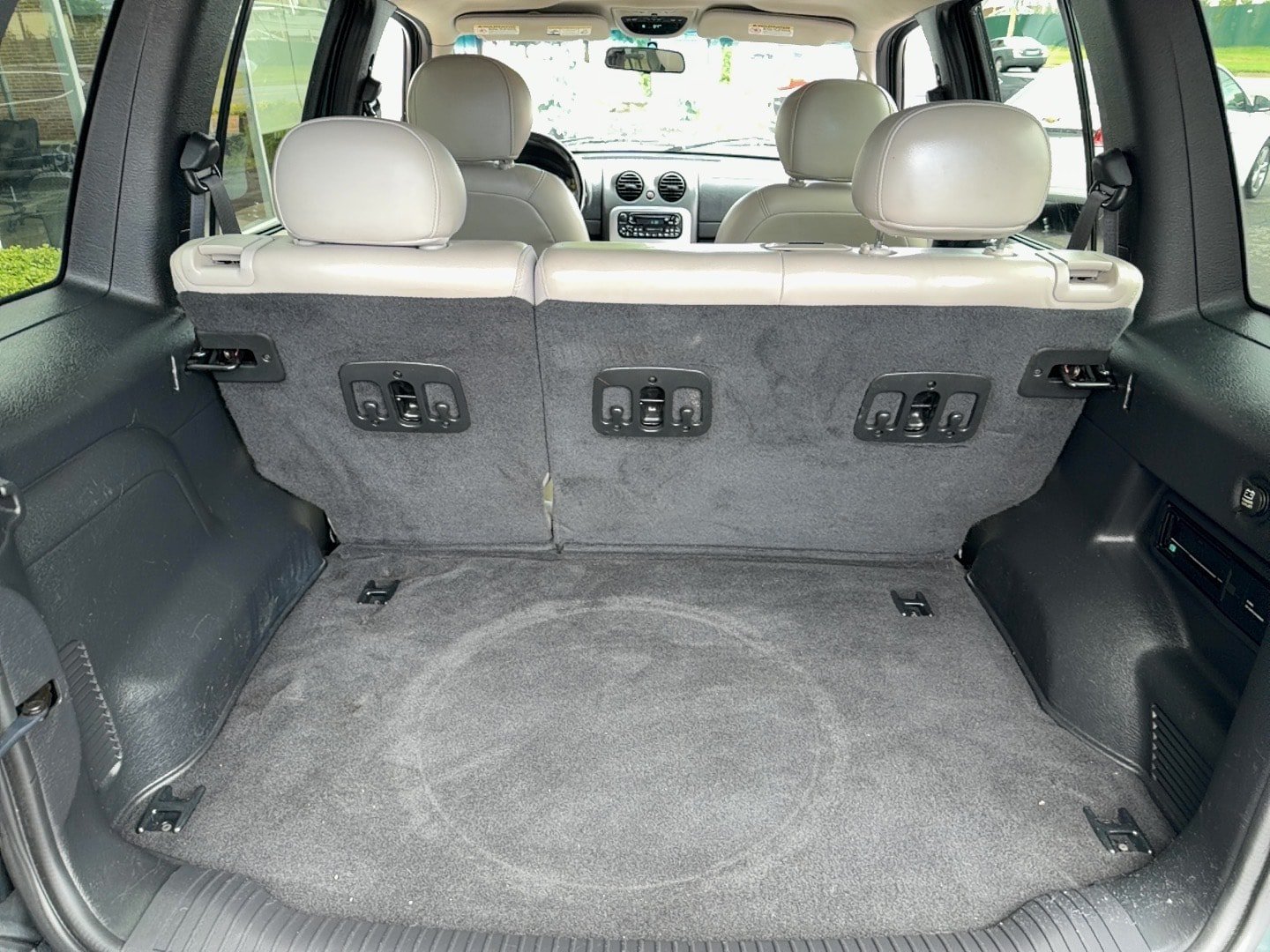 Used 2002 Jeep Liberty Limited AWD/4WD image 24
