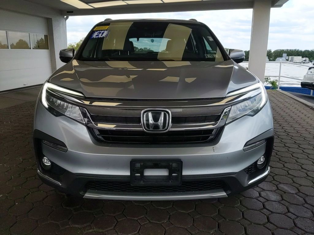 Used 2021 Honda Pilot Touring video 2