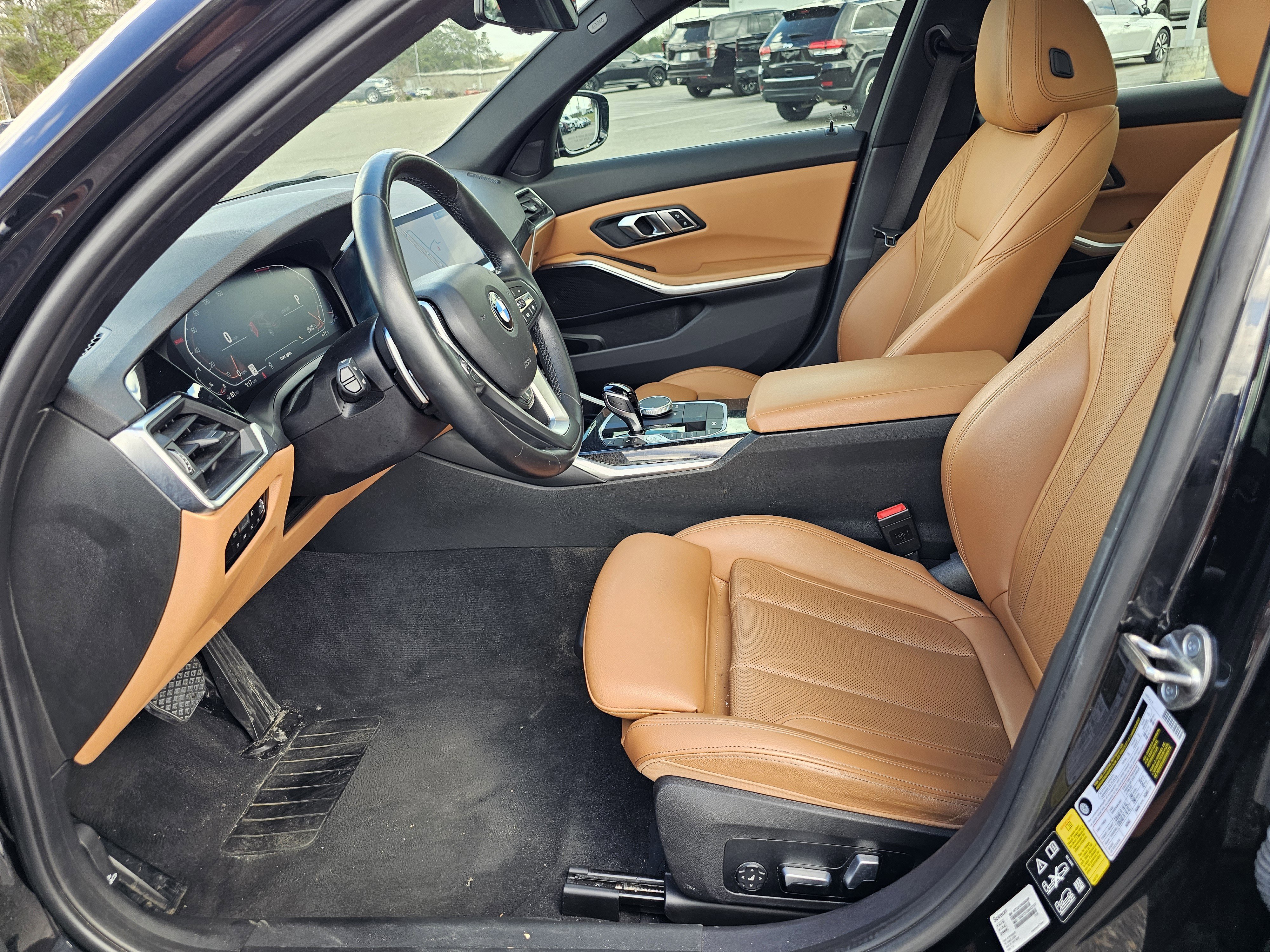 Used 2022 BMW 330i xDrive Sedan w/ Driving Assistance Package image 16