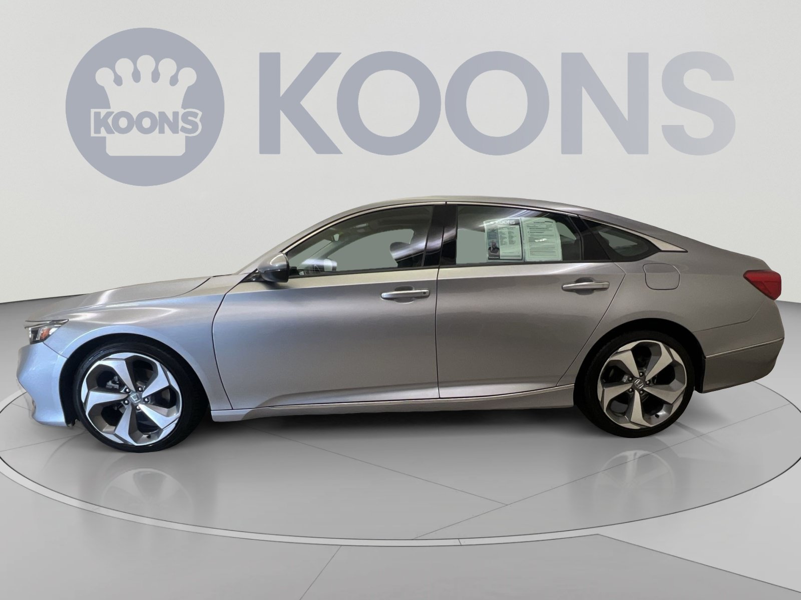 Used 2020 Honda Accord Touring image 5