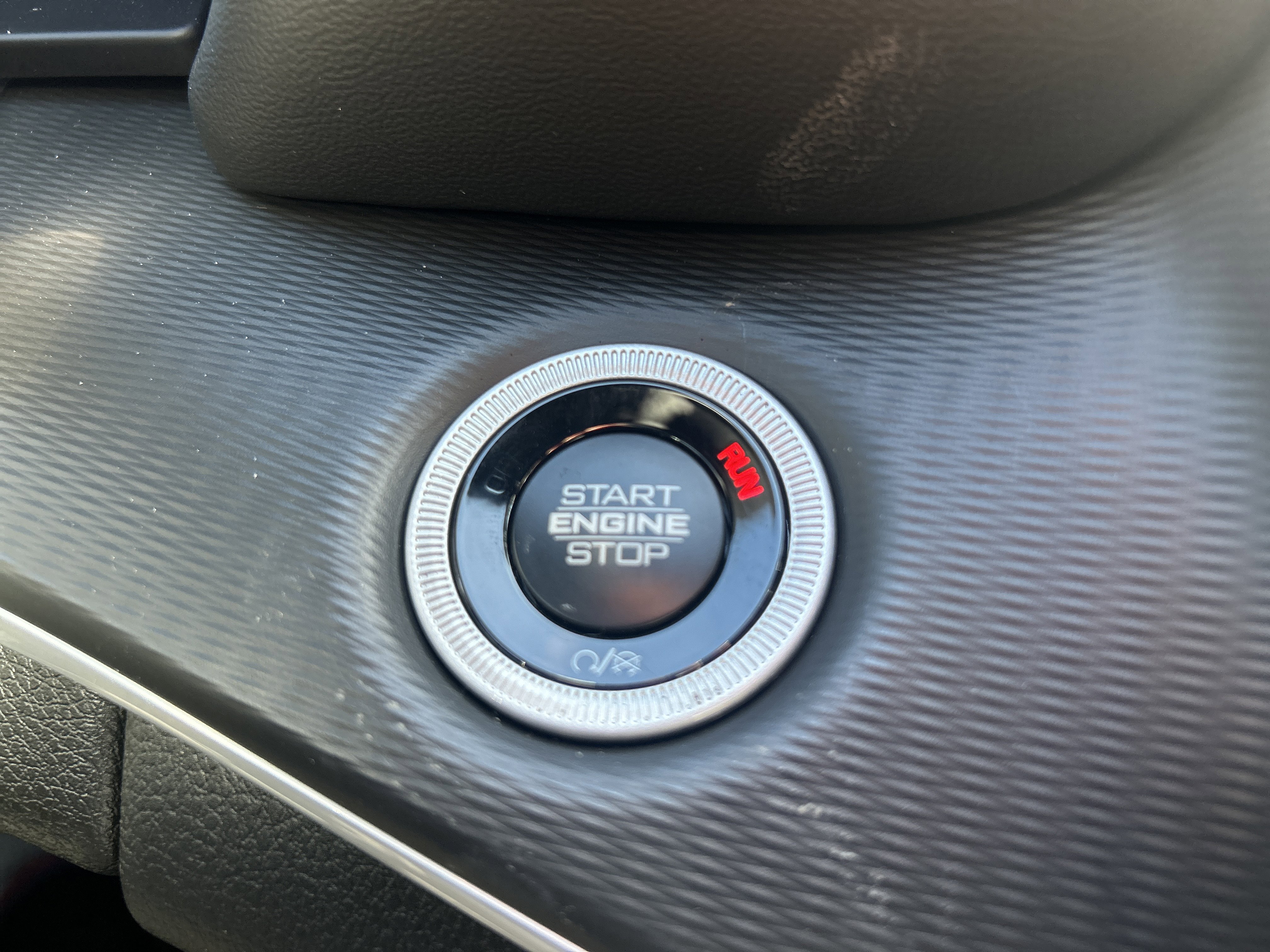 New 2025 Jeep Grand Cherokee Altitude image 46