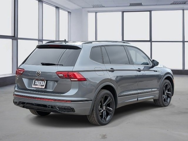 Used 2023 Volkswagen Tiguan SE R-Line image 6