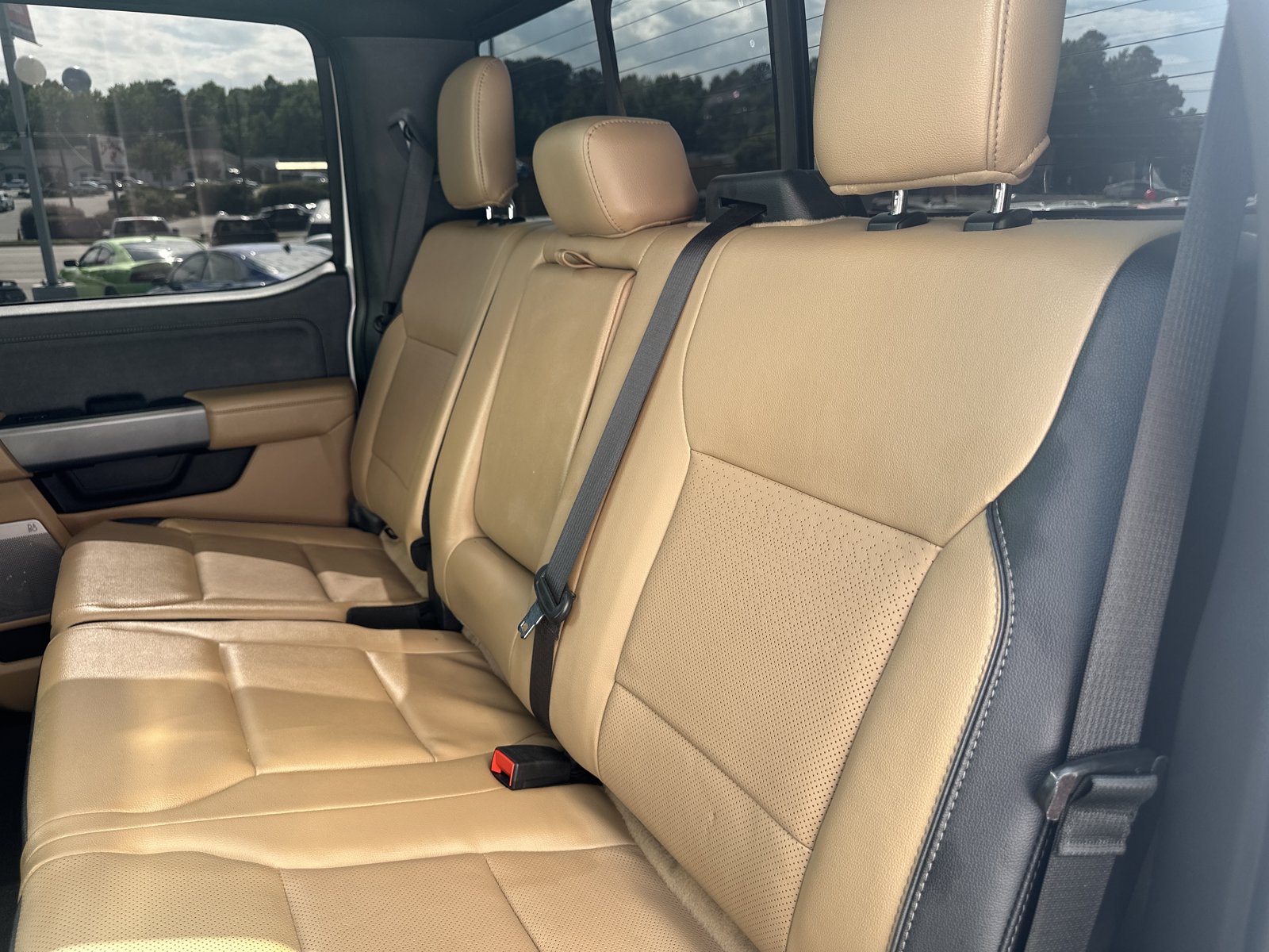 Used 2023 Ford F350 Lariat w/ Lariat Ultimate Package AWD/4WD image 32